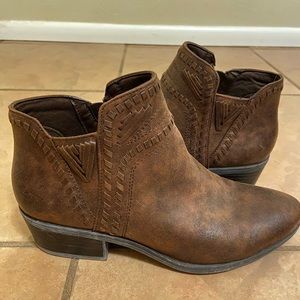 Baretraps Brown Boots